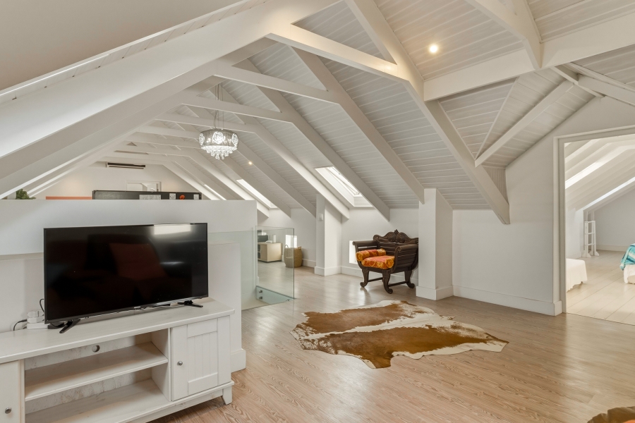 4 Bedroom Property for Sale in Croydon Vineyard Estate Western Cape